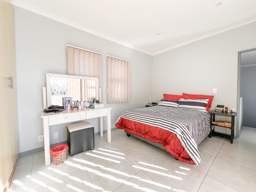 3 Bedroom Property for Sale in Villa Diamante Western Cape